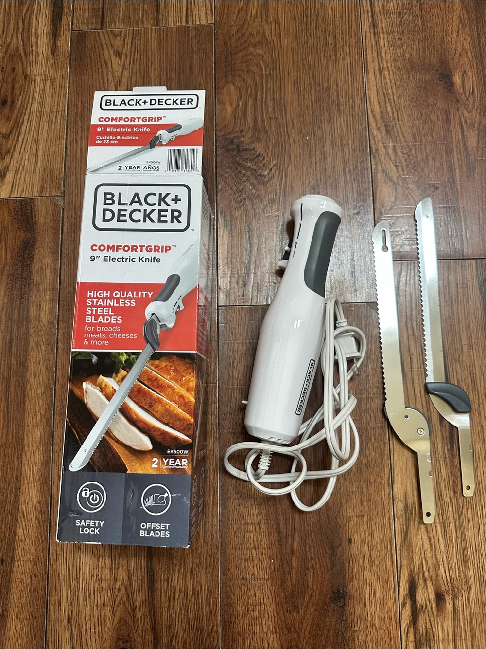 Black & Decker White ComfortGrip Electric Knife with Replacement Blades